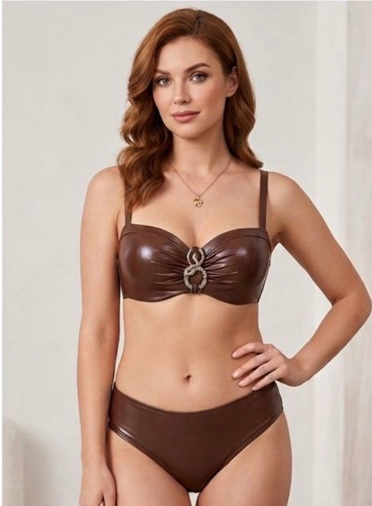 Collezione "Iconic Curves" – Il Lusso di Valorizzarsi